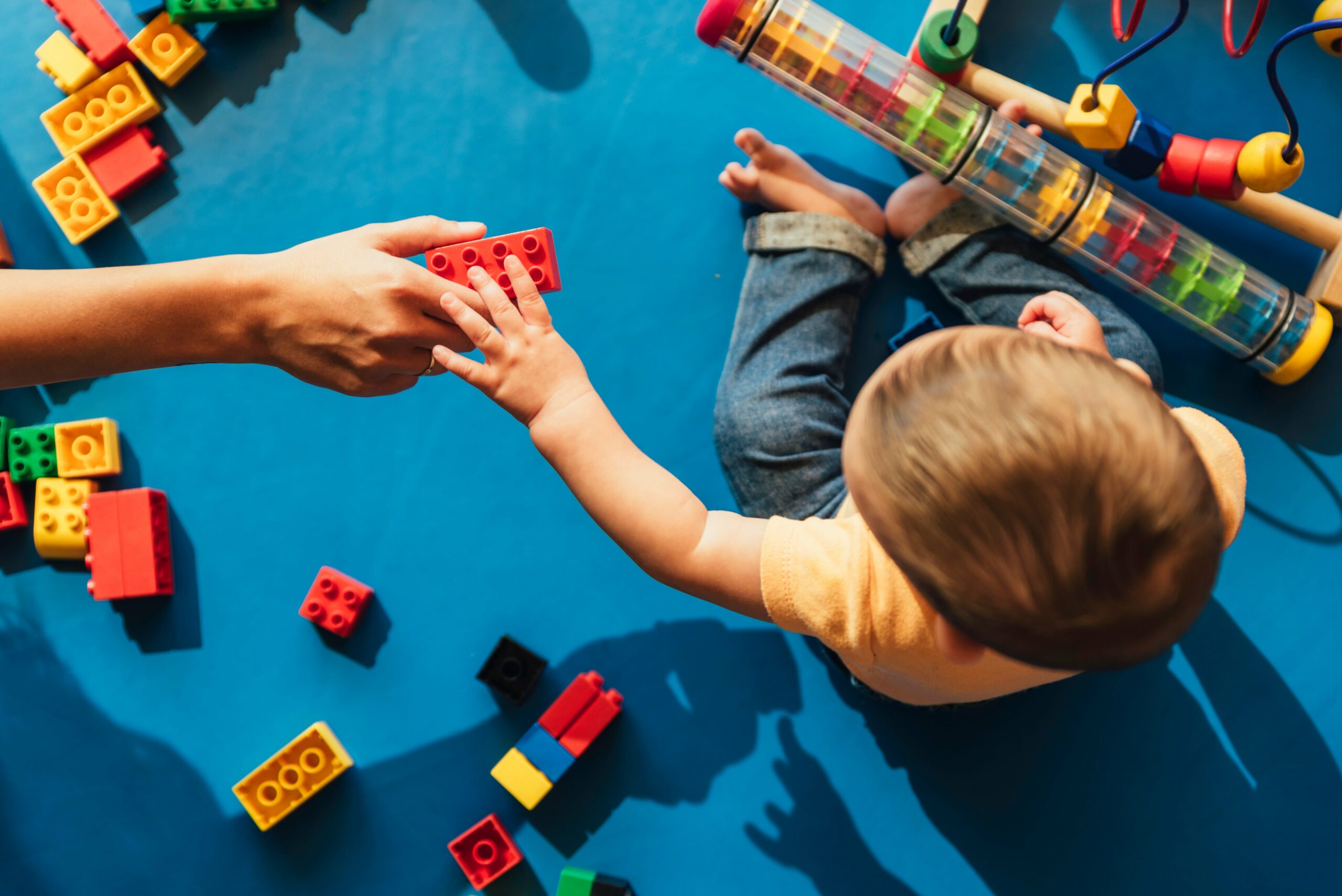 Peut-on ouvrir une MAM avec un CAP Petite Enfance ?